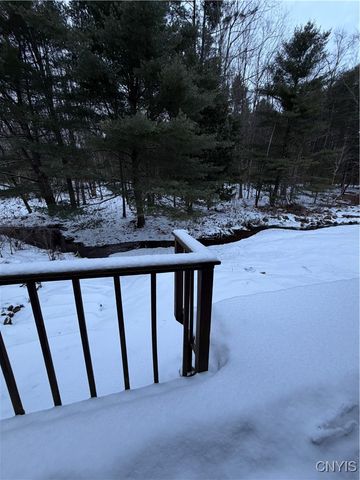 7777 Hallenbeck Road, Vienna, NY 13042