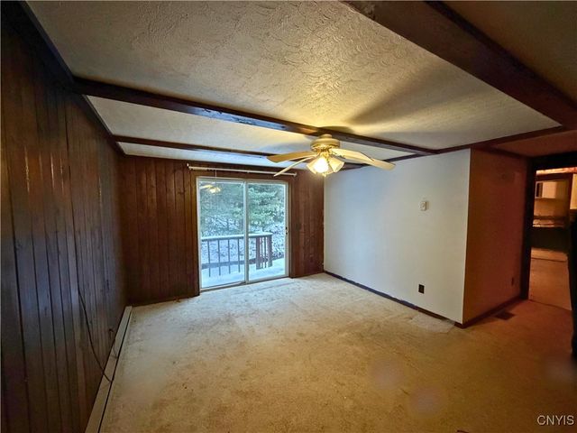 7777 Hallenbeck Road, Vienna, NY 13042