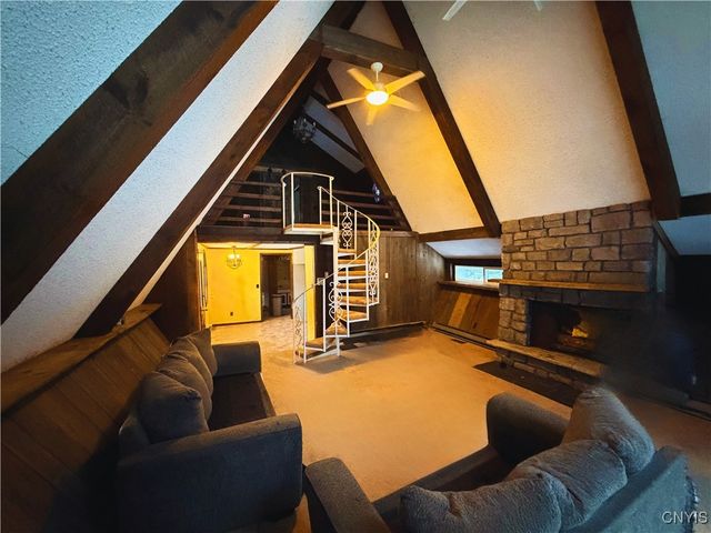 7777 Hallenbeck Road, Vienna, NY 13042