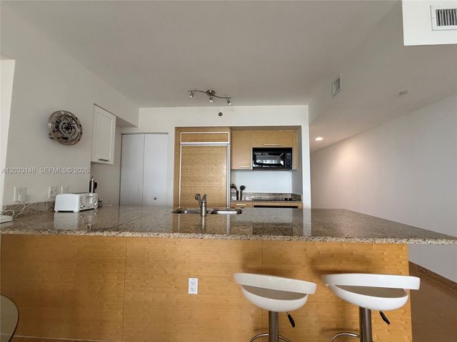 1830 S Ocean Dr 2412, Hallandale Beach, FL 33009