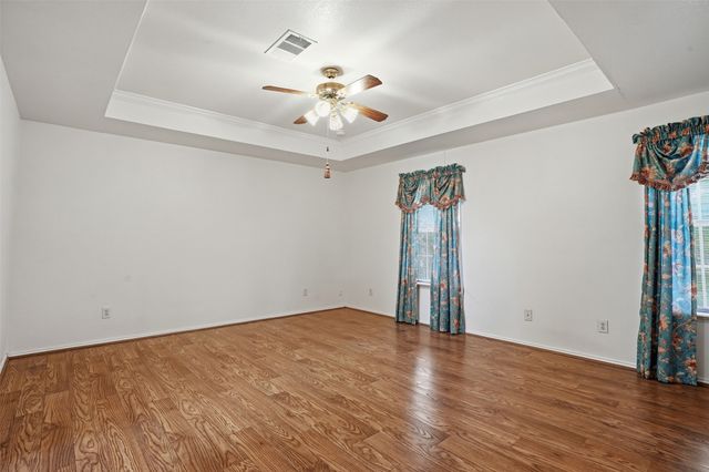 1037 Monarch Drive, Lewisville, TX 75067