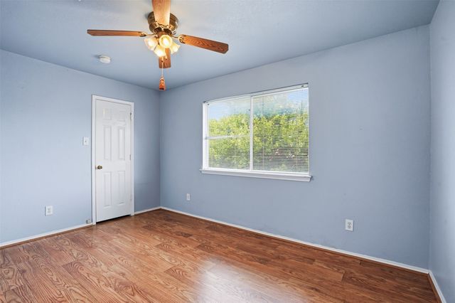 1037 Monarch Drive, Lewisville, TX 75067