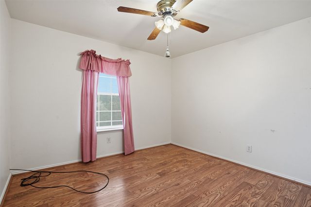 1037 Monarch Drive, Lewisville, TX 75067