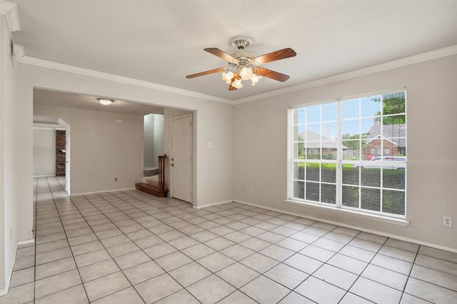 1037 Monarch Drive, Lewisville, TX 75067