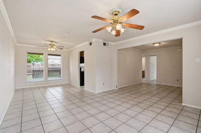 1037 Monarch Drive, Lewisville, TX 75067