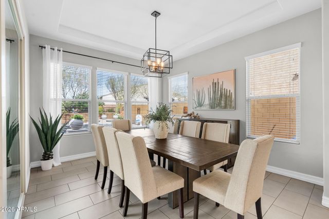 2948 E CREST Lane, Phoenix, AZ 85050