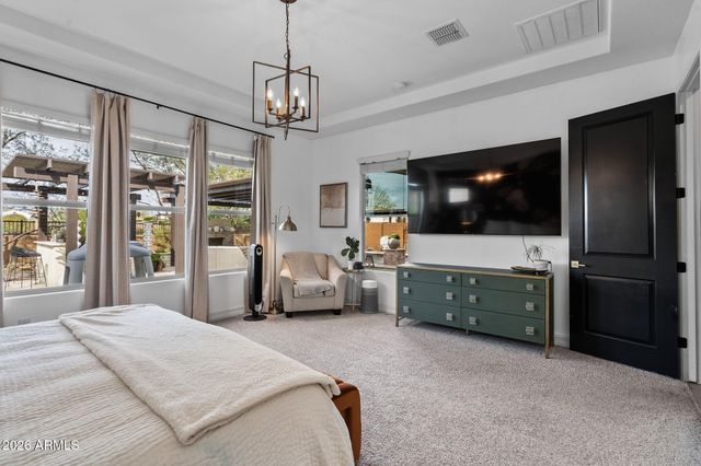 2948 E CREST Lane, Phoenix, AZ 85050