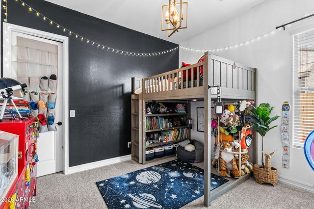 2948 E CREST Lane, Phoenix, AZ 85050