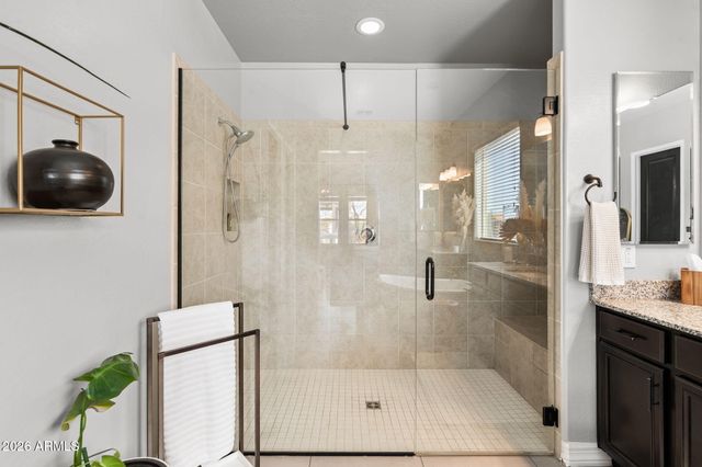 2948 E CREST Lane, Phoenix, AZ 85050