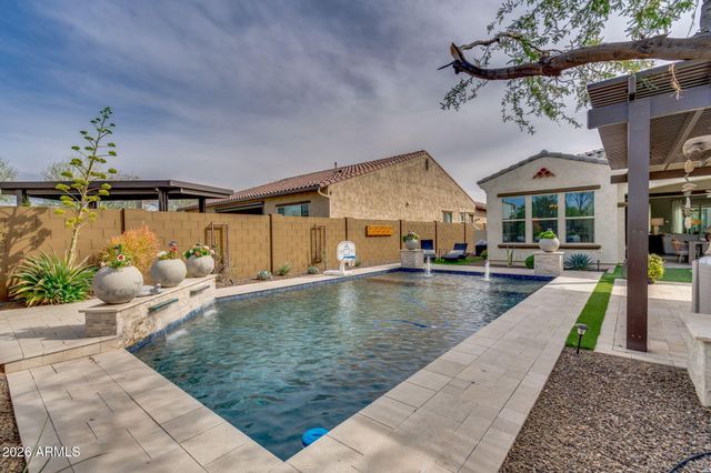 2948 E CREST Lane, Phoenix, AZ 85050