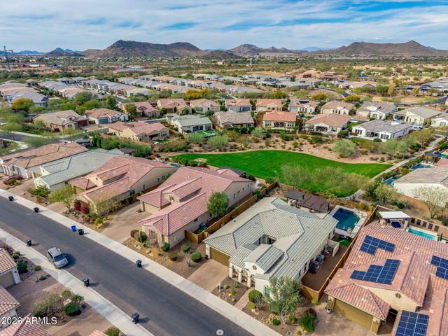 2948 E CREST Lane, Phoenix, AZ 85050