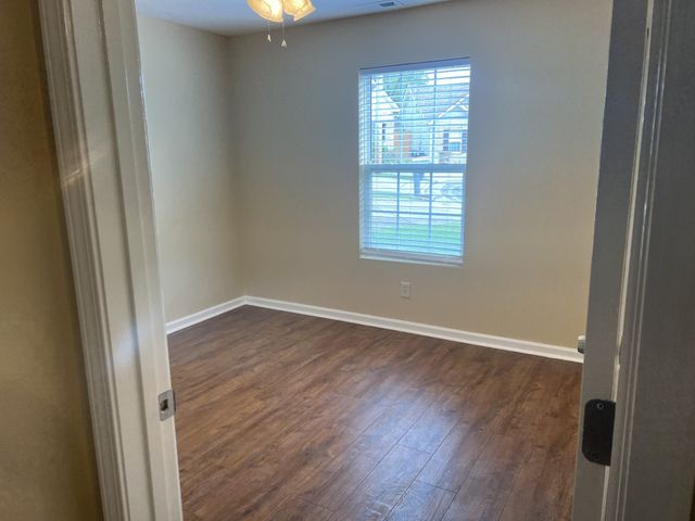 2049 Williams Valley Dr, Madison, TN 37115