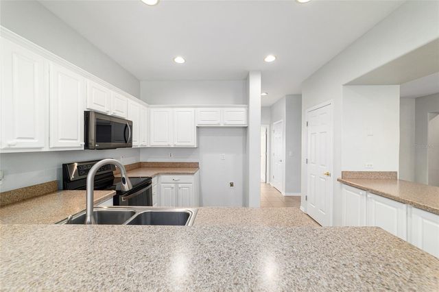 9476 SE 130TH STREET ROAD, Summerfield, FL 34491