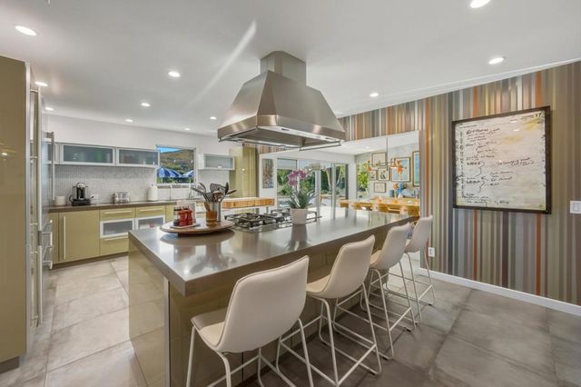 5337 E Lakeside Drive, Palm Springs, CA 92264