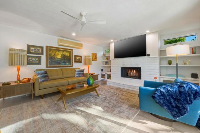 5337 E Lakeside Drive, Palm Springs, CA 92264