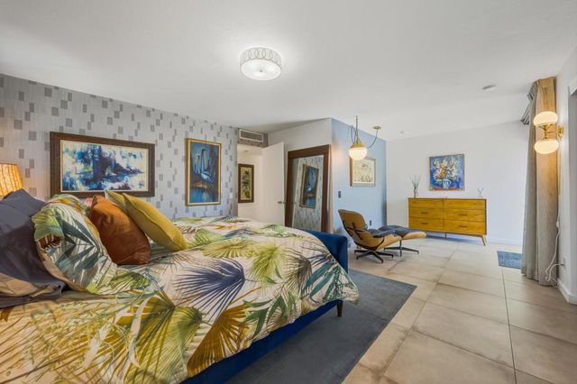 5337 E Lakeside Drive, Palm Springs, CA 92264