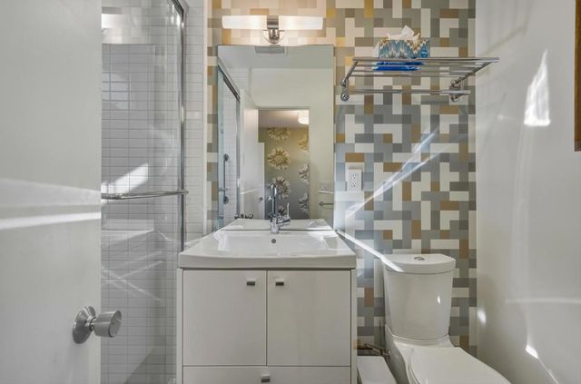 5337 E Lakeside Drive, Palm Springs, CA 92264