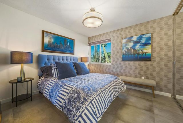 5337 E Lakeside Drive, Palm Springs, CA 92264