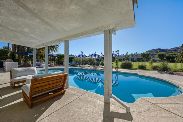 5337 E Lakeside Drive, Palm Springs, CA 92264