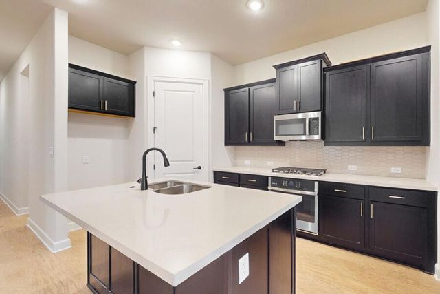 119 Cotton Tree TER, Dripping Springs, TX 78620