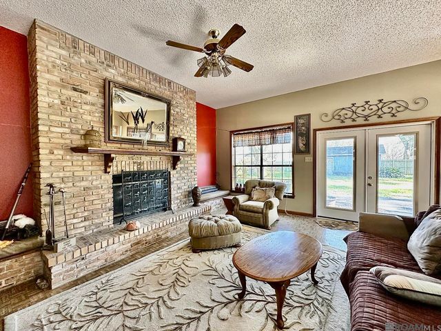 58675 Delacroix Ave, Plaquemine, LA 70764