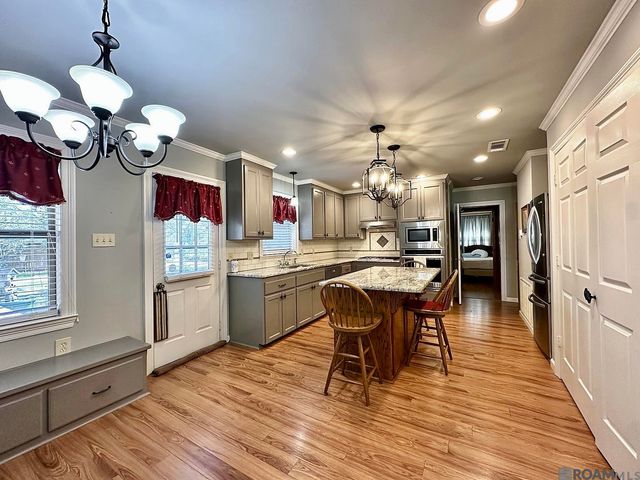 58675 Delacroix Ave, Plaquemine, LA 70764