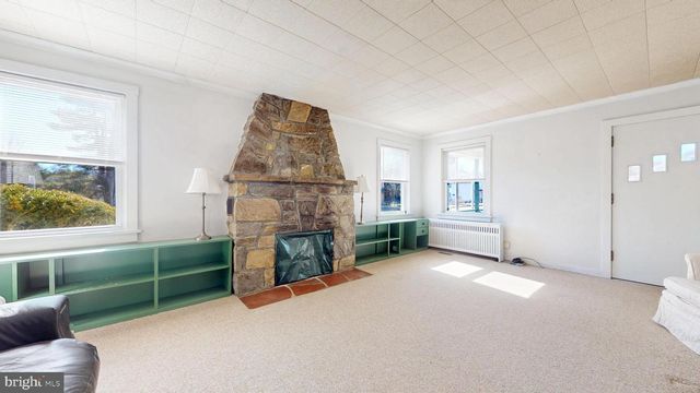 201 ST LOUIS AVE, Egg Harbor City, NJ 08215