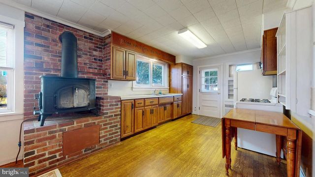 201 ST LOUIS AVE, Egg Harbor City, NJ 08215