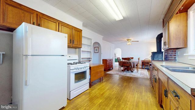 201 ST LOUIS AVE, Egg Harbor City, NJ 08215