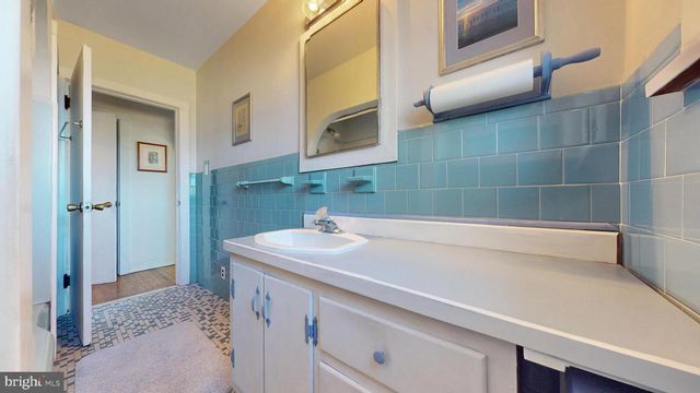 201 ST LOUIS AVE, Egg Harbor City, NJ 08215