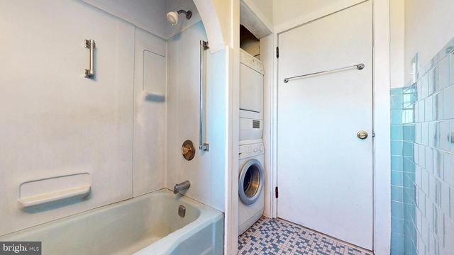 201 ST LOUIS AVE, Egg Harbor City, NJ 08215