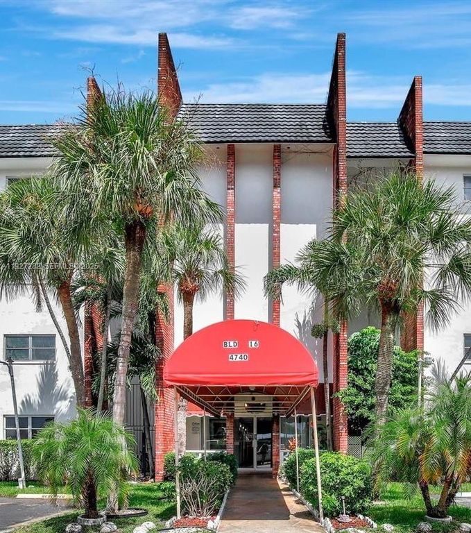 4740 NW 21st St 4P, Lauderhill, FL 33313