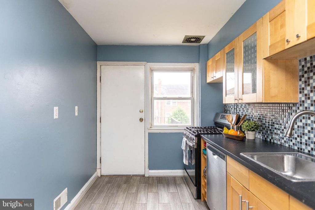 1531 KENNEWICK RD, Baltimore, MD 21218