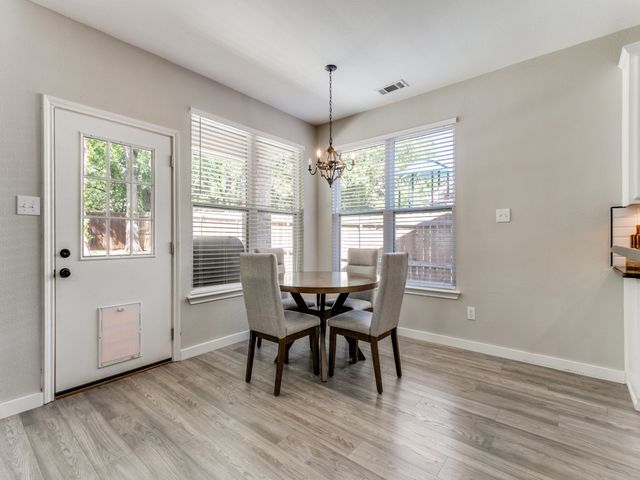 3905 Park Wood Dr Drive, Corinth, TX 76208