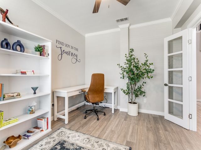 3905 Park Wood Dr Drive, Corinth, TX 76208