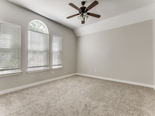 3905 Park Wood Dr Drive, Corinth, TX 76208