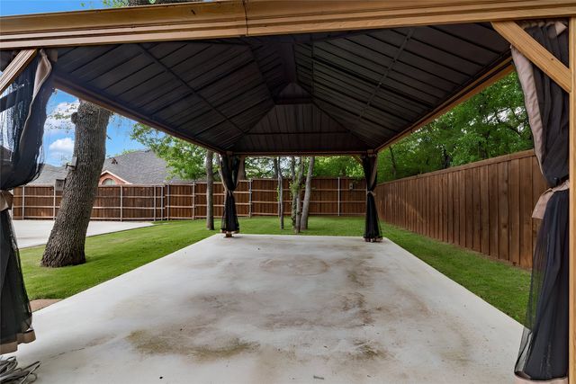 3905 Park Wood Dr Drive, Corinth, TX 76208