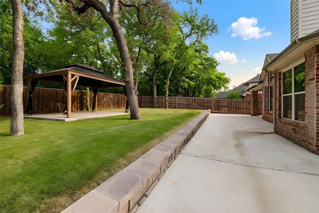 3905 Park Wood Dr Drive, Corinth, TX 76208