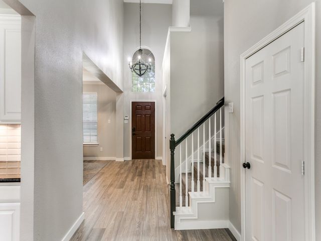 3905 Park Wood Dr Drive, Corinth, TX 76208