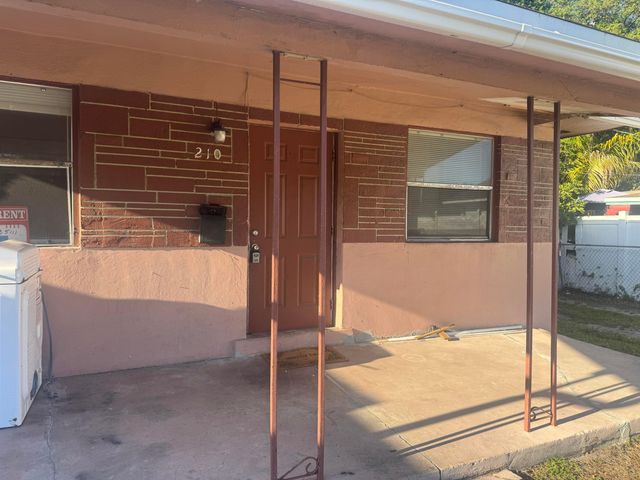 210 SW 2nd Terrace, Dania Beach, FL 33004