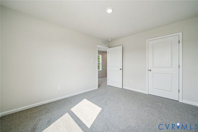 1650 River Bluff Ln, North Prince George, VA 23860