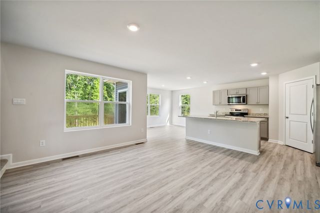 1650 River Bluff Ln, North Prince George, VA 23860