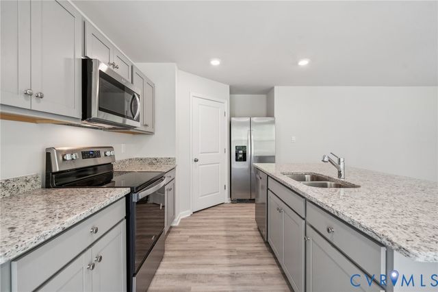 1650 River Bluff Ln, North Prince George, VA 23860
