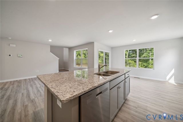 1650 River Bluff Ln, North Prince George, VA 23860