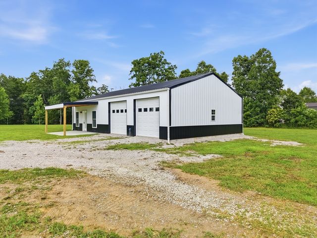 1834 Cummins Mill Rd, Cookeville, TN 38501