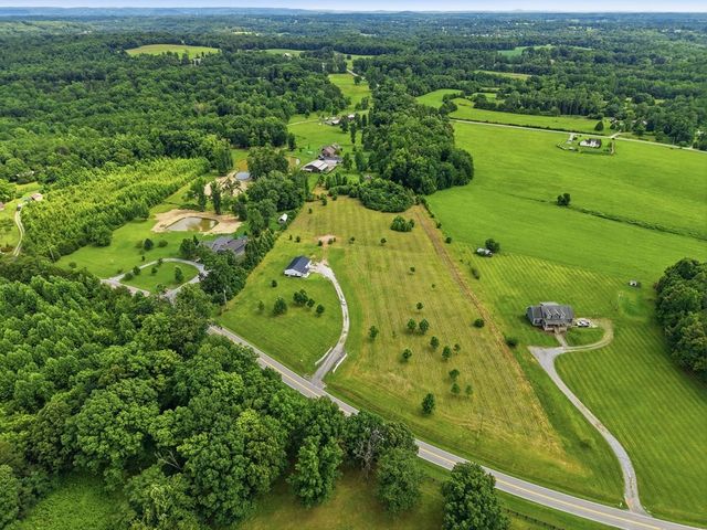 1834 Cummins Mill Rd, Cookeville, TN 38501