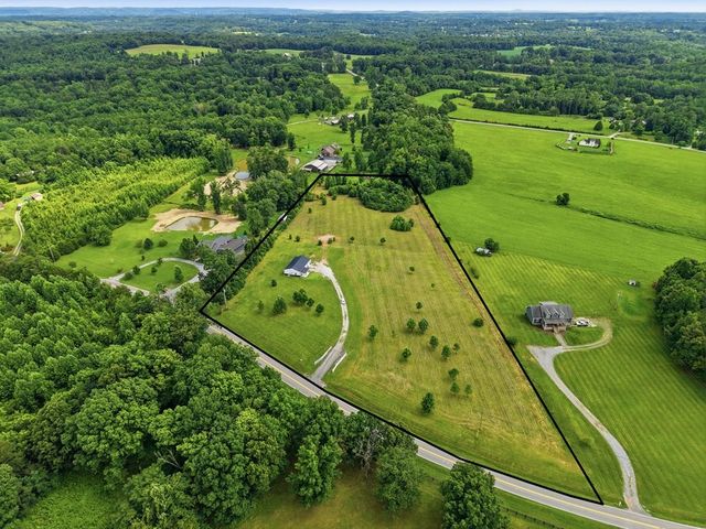 1834 Cummins Mill Rd, Cookeville, TN 38501