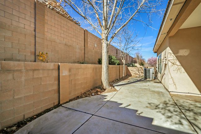 9419 Ashfall Place NW, Albuquerque, NM 87120