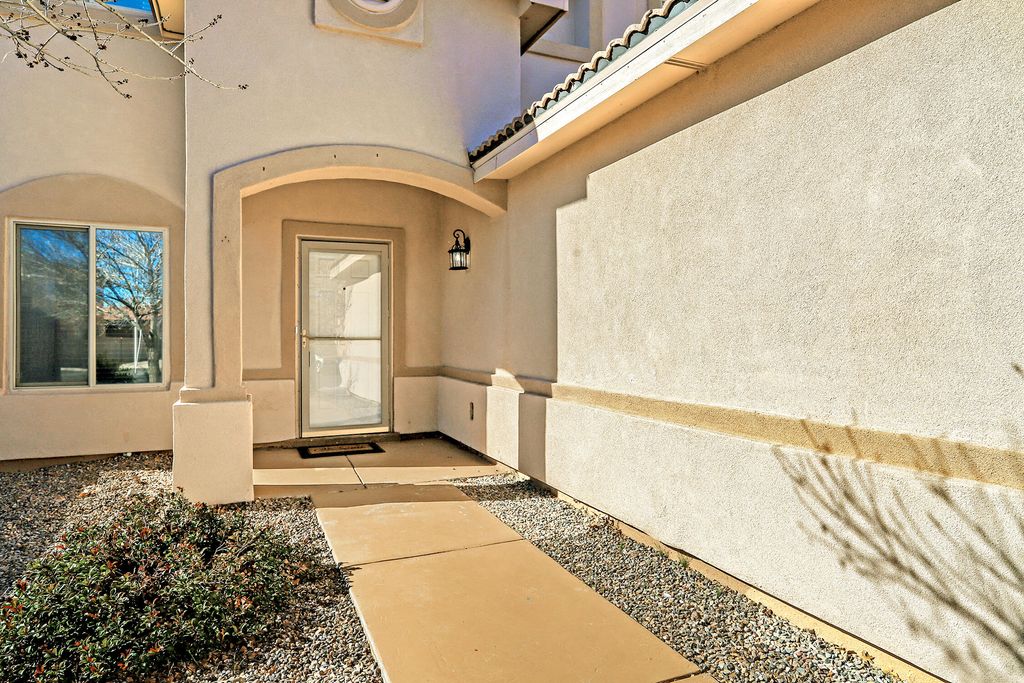 Image 31 of property listing at 9419 Ashfall Place NW, Albuquerque, NM 87120