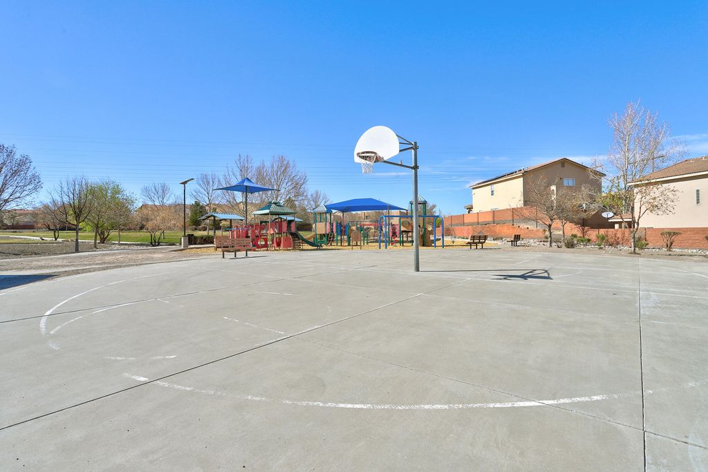 Image 33 of property listing at 9419 Ashfall Place NW, Albuquerque, NM 87120